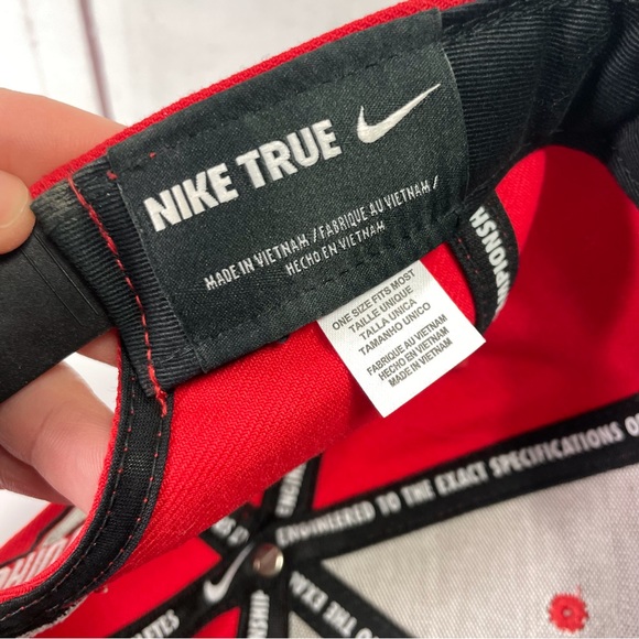 Ohio State Nike Hat Flat Billed SnapBack Nike True Licensed Football Buckeyes - Picture 10 of 11